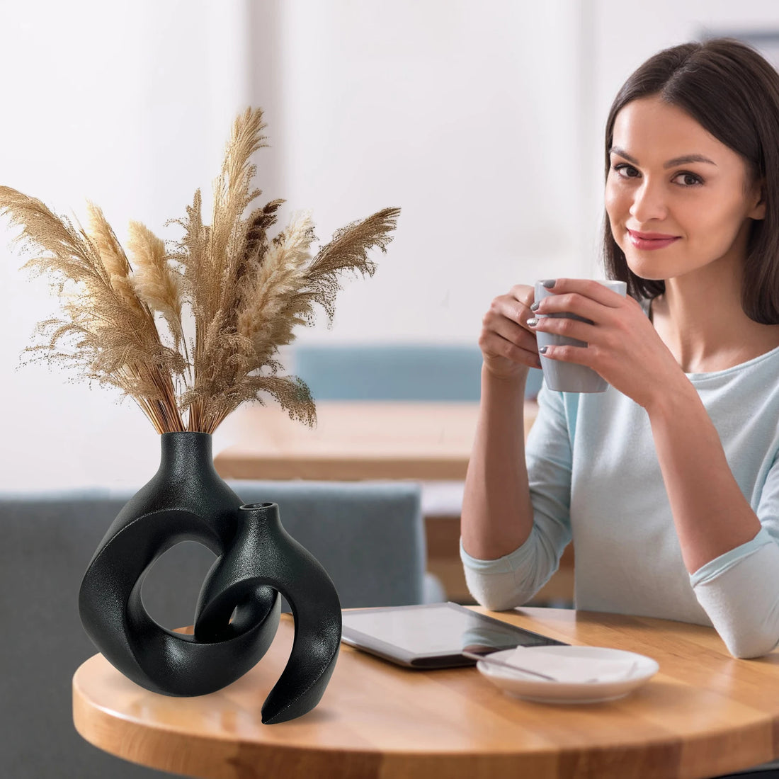 Sleek & Modern Black Ceramic Vase Set – Elevate Your Space! 🖤✨